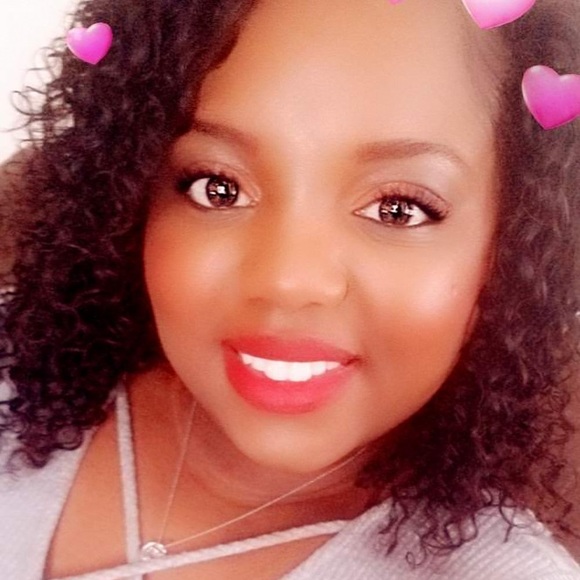 Meet your Posher, Candis - Picture 1 of 1